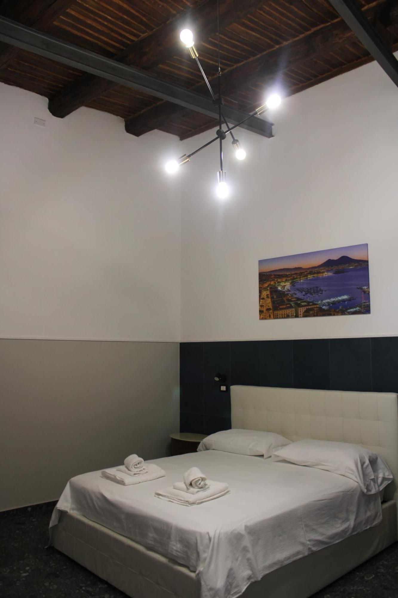 Bed & Breakfast La Del Centro Storico Napoli